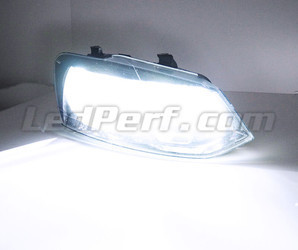 Bombilla LED para coche - Iluminación color blanco puro