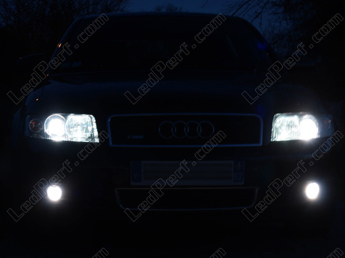 Pack de lámparas de luces/faros Xenón efecto para Audi A4 B6