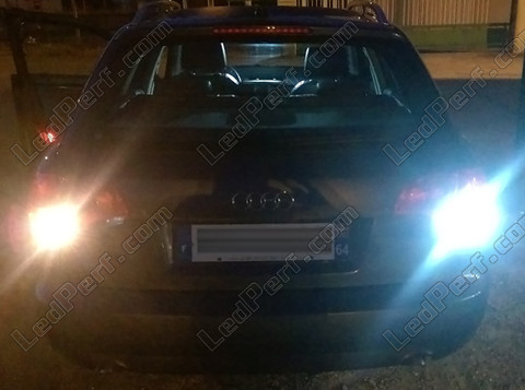 LED luces de marcha atrás Audi A4 B7 antes y después