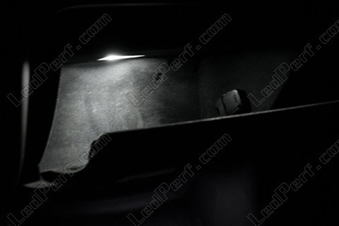 LED Guantera Audi A4 B8