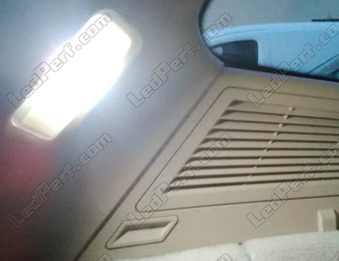 LED bombilla lectura - bombillas de lectura traseras BMW X3 (E83)