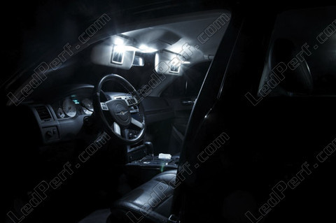 LED habitáculo Chrysler 300C