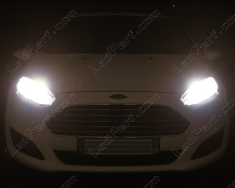 LED Luces de carretera Ford Fiesta MK7