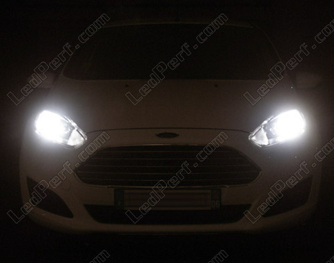 LED Luces de cruce Ford Fiesta MK7