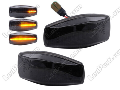 Intermitentes laterales dinámicos de LED para Hyundai Coupe GK3 - Versión negra ahumada