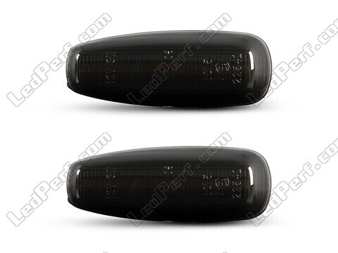 Vista frontal de los intermitentes laterales dinámicos de LED para Hyundai I30 MK1 - Color negro ahumado