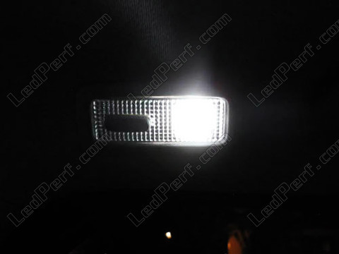 LED bombilla lectura trasera Peugeot 3008