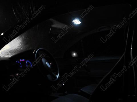 LED Plafón delantero Volkswagen Polo 4 (9N1)
