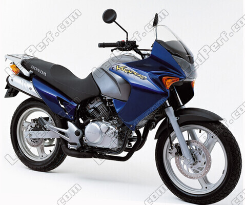 Motocicleta Honda Varadero 125 (2001 - 2006) (2001 - 2006)