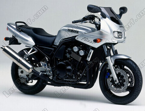 Motocicleta Yamaha FZS 1000 Fazer (2001 - 2005)