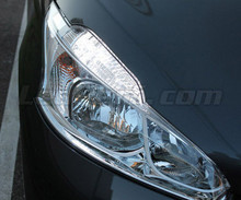 Pack de luces de posición y luces de circulación diurna de LED (blanco xenón) para Peugeot 208 (sin xenón de serie)